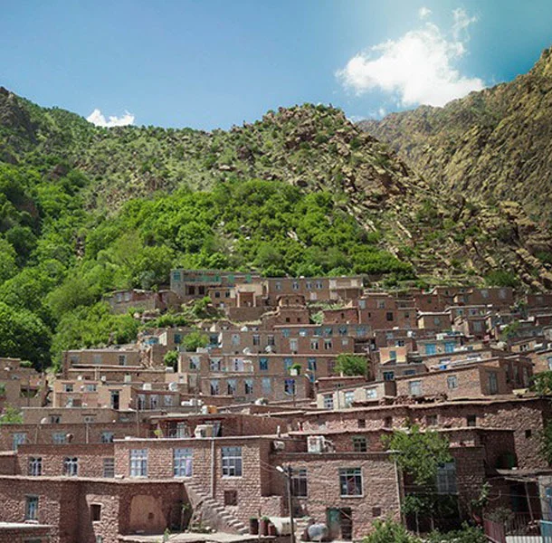 روستای نگل در کردستان و قرآن تاریخی آن