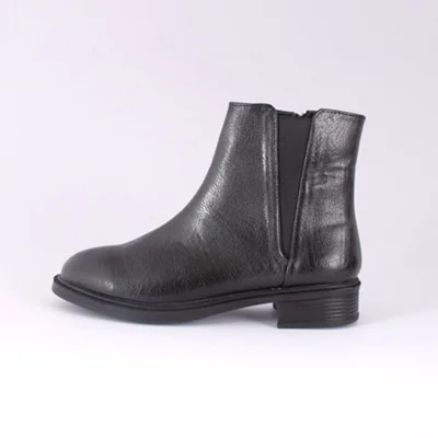 نیم بوت چرم مصنوعی زنانه مدل نیم ساق بغل کش