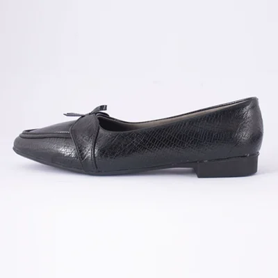 کفش چرم مصنوعی زنانه مدل نایومی